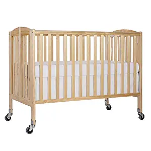 Full-size Crib w/Mattress, Mattress Pad & Sheet 