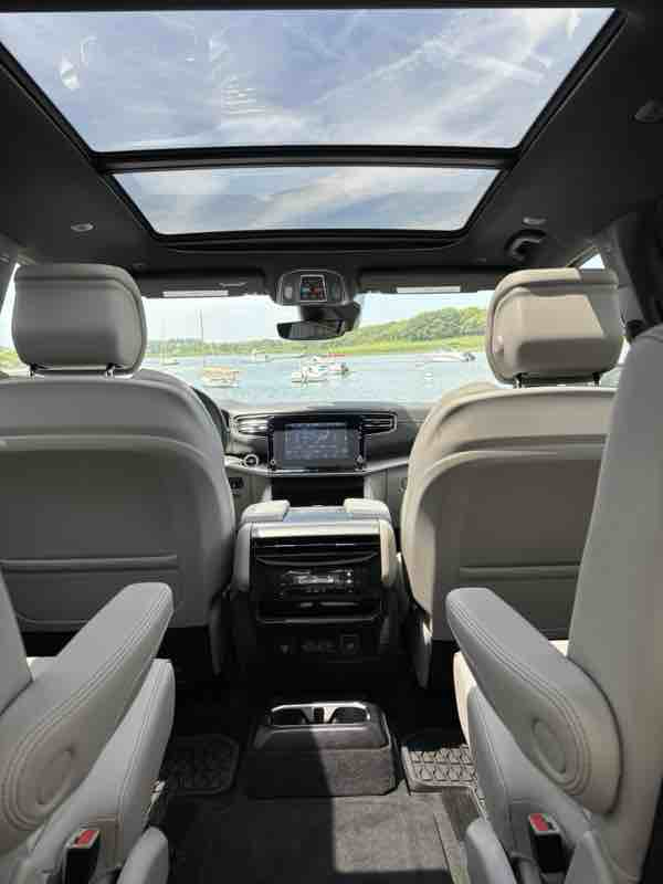 Jeep Wagoneer Overland